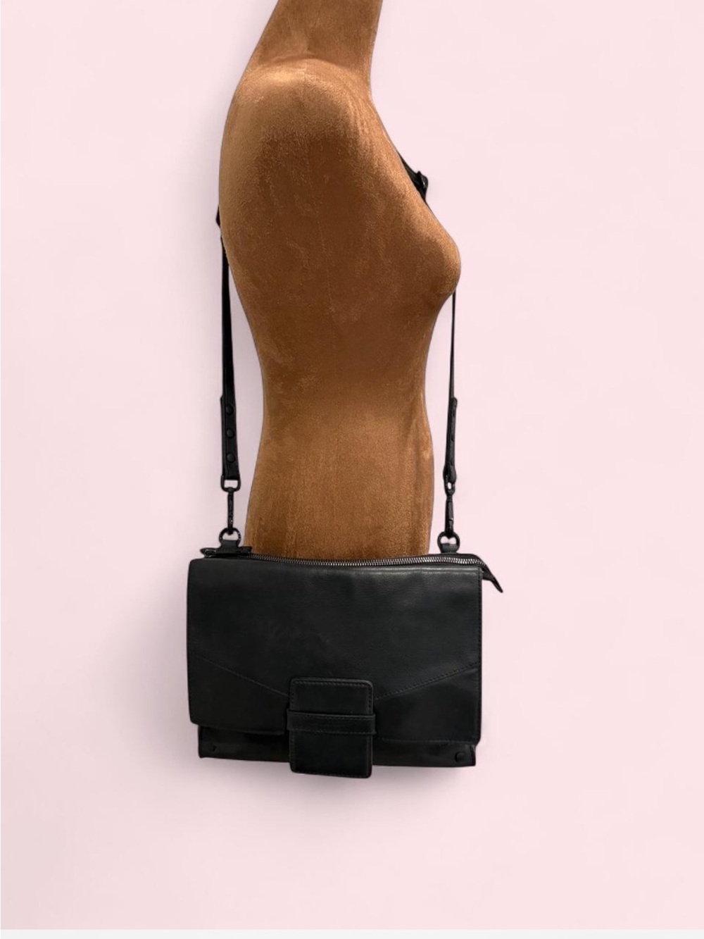 Hammitt LA Black Leather Edgy Messenger Crossbody Bag Red Interior $425 - Picture 2 of 11